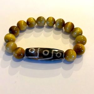 Women Tribal Queen Bracelet